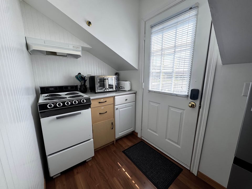 Kitchen with Stove