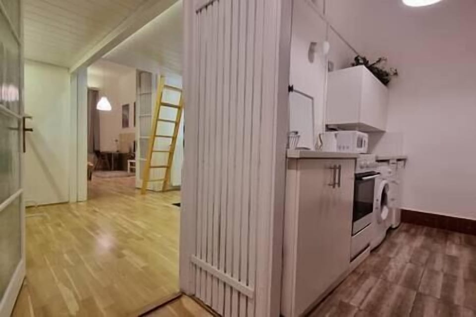 Kitchen (1)