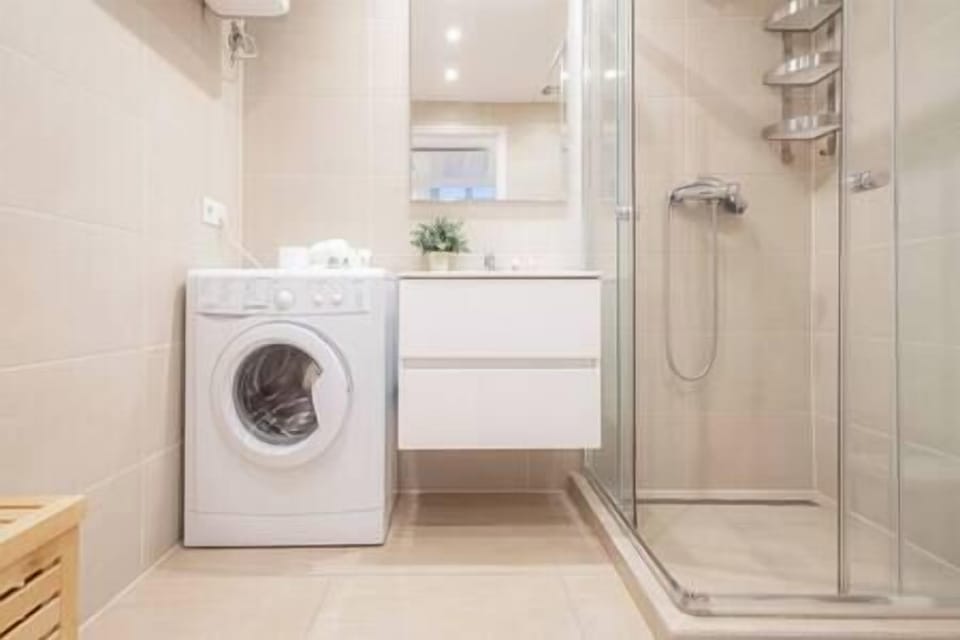 Bathroom (2)