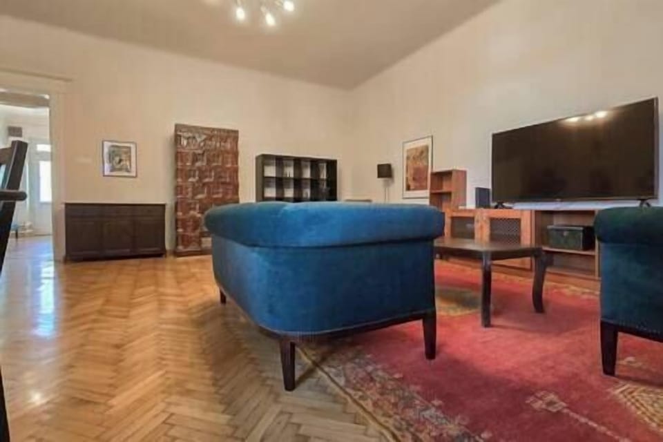 Living room (2)