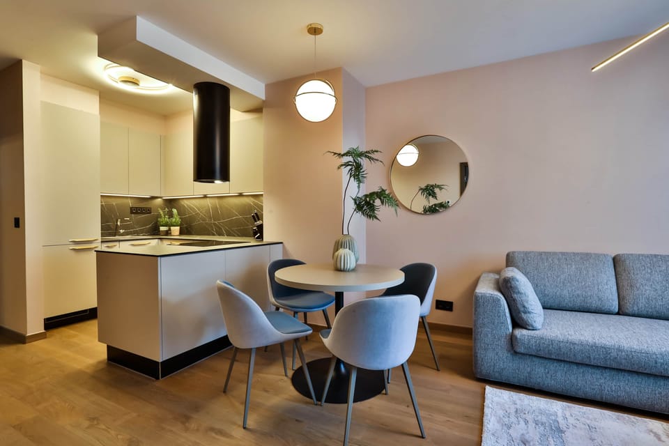 Dining area x Kitchen