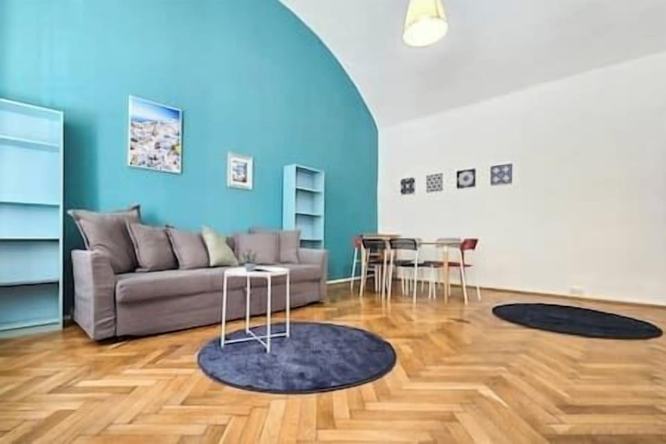 Living room (2)