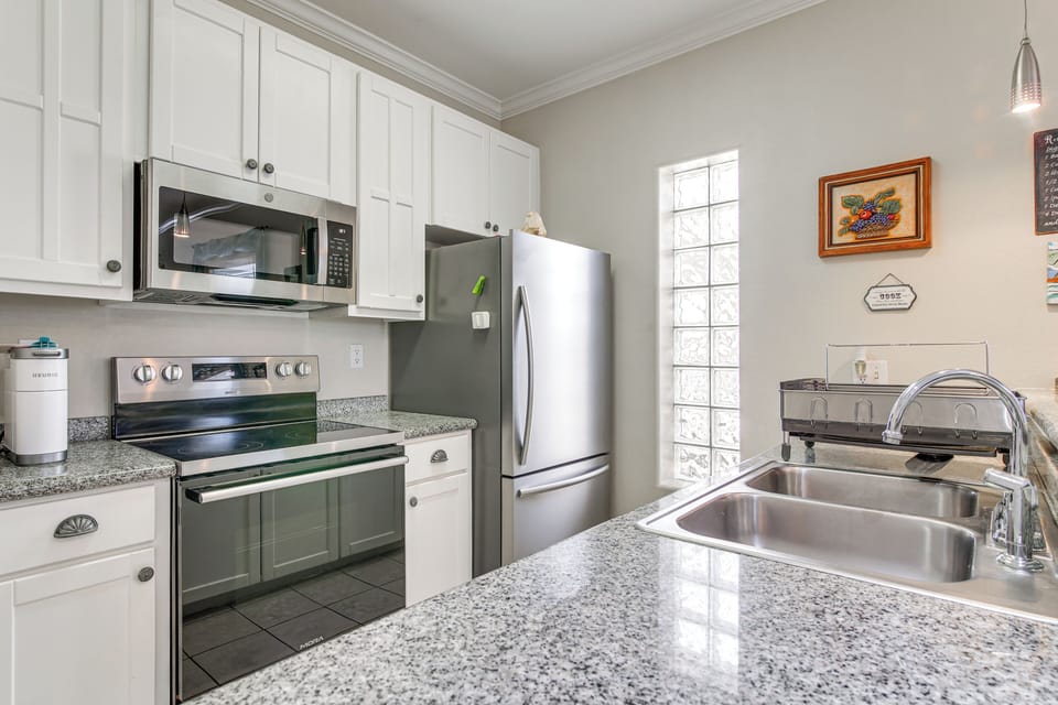 Kitchen | Keurig & Drip Coffee Makers