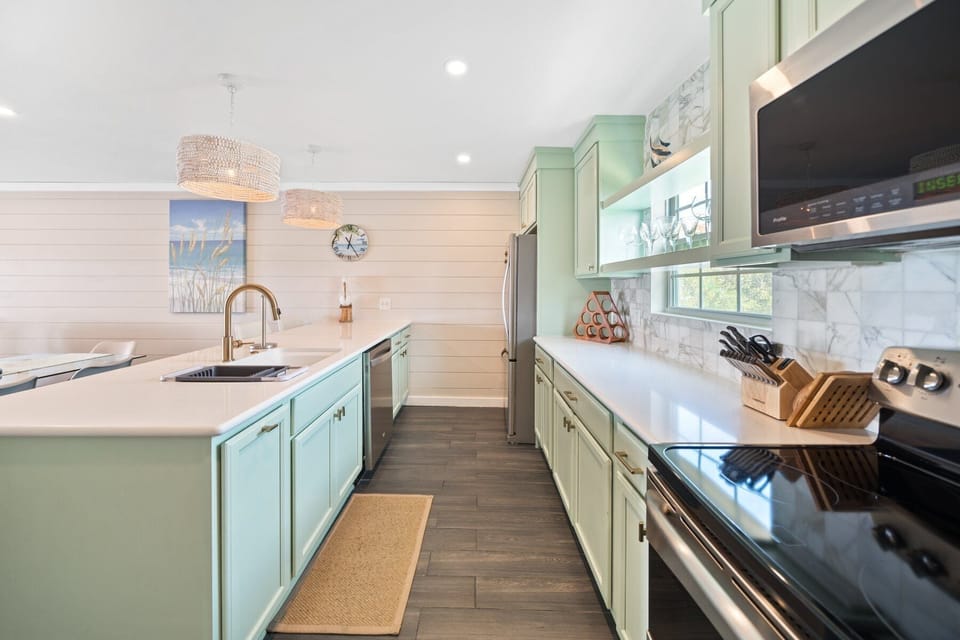 Shoreline Breeze | Kitchen | 2nd Floor
