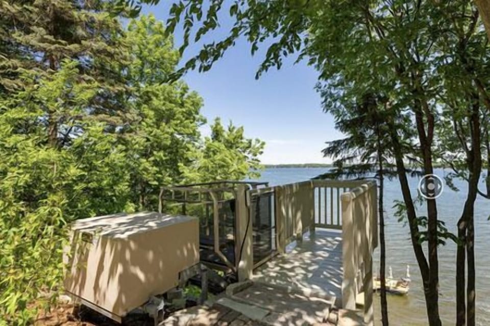 F6df2424 4d8a 4643 9578 0b57aedf7a1a