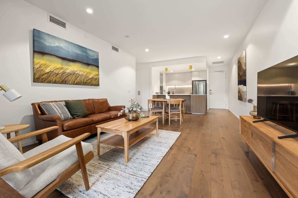 Living Area/Dining Area/Kitchen