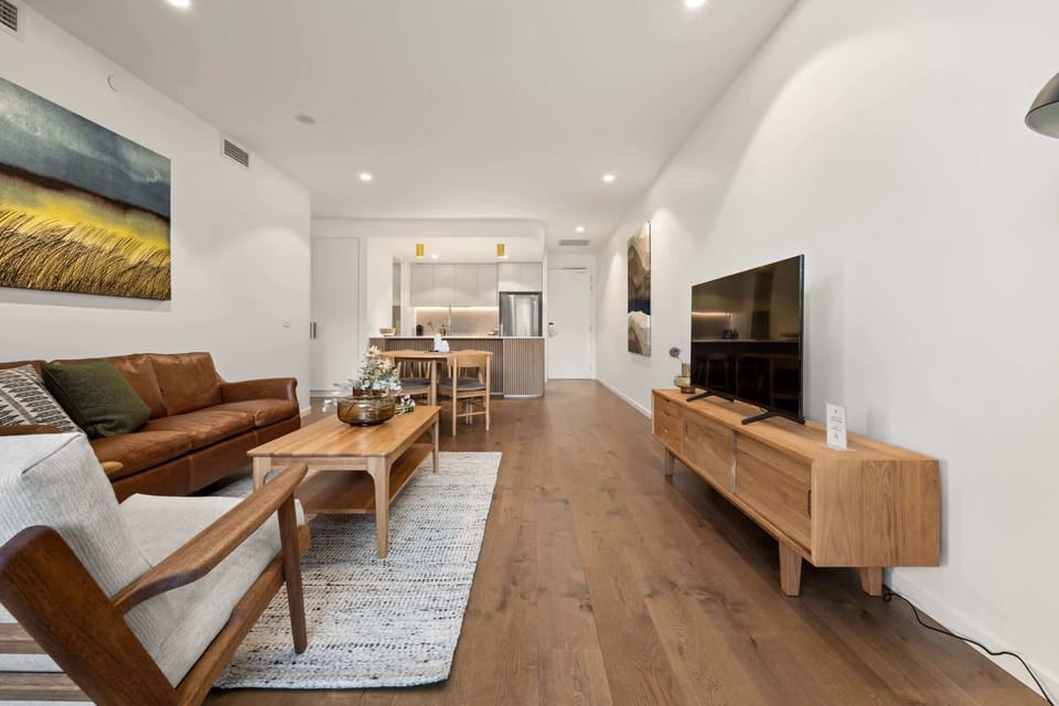 Living Area/Dining Area/Kitchen