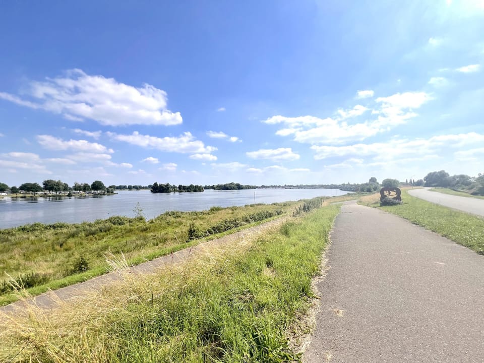 Immediate Surroundings [summer] (<1 km)