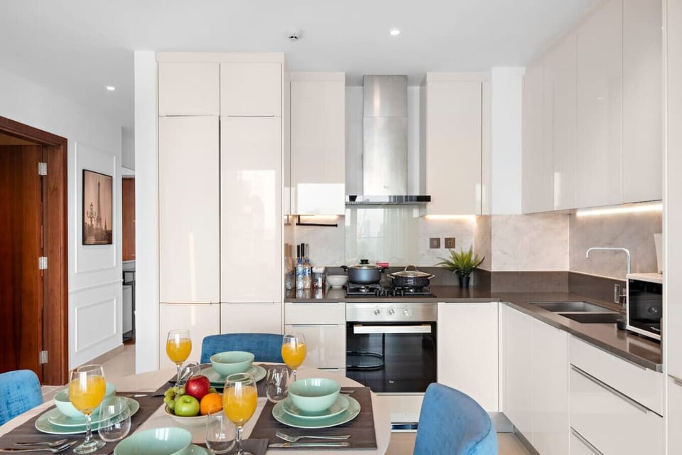 Modern Kitchen: Whip up culinary delights in this sleek, fully-equipped kitchen with stylish flair!