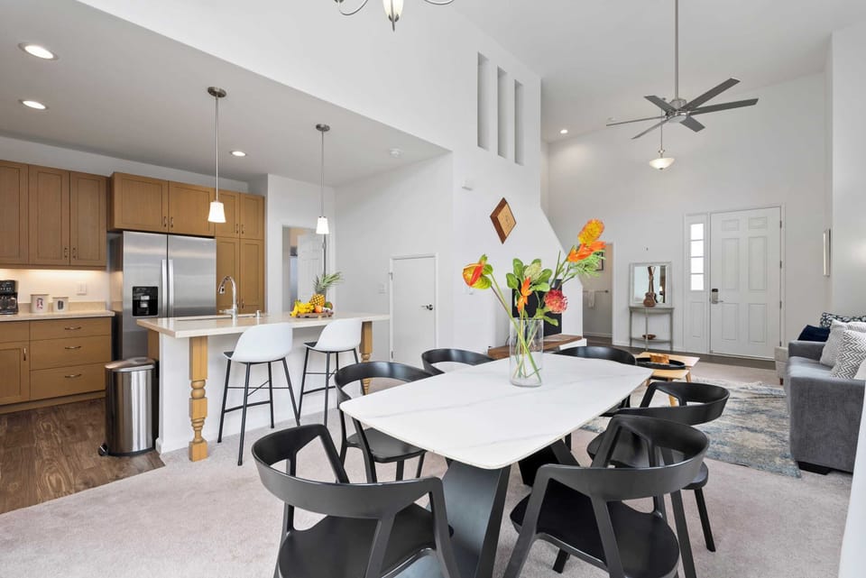 Cozy dining space with seating for everyone