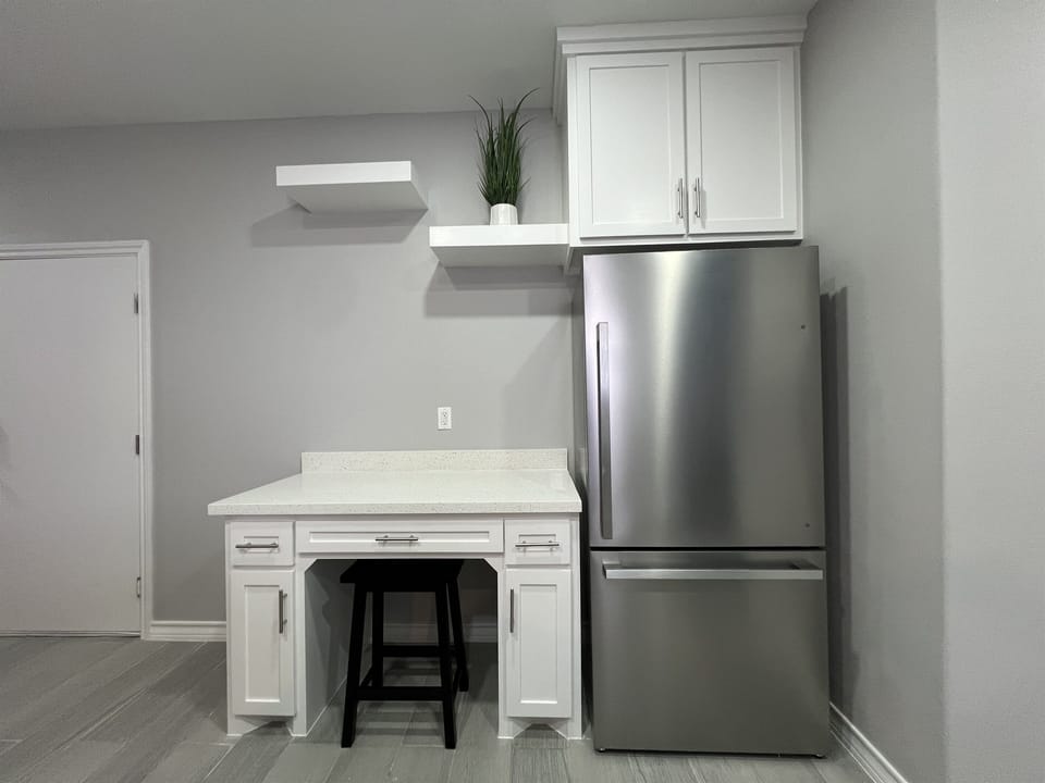 Fully Functional Kitchen with Work Station