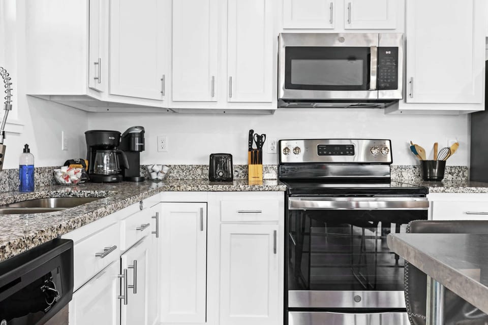 Kitchen: Enjoy cooking in our fully equipped kitchen with stainless appliances and ample natural light