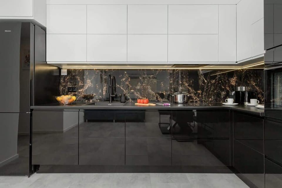 Cook and dine in style with the modern kitchenette and dining area.