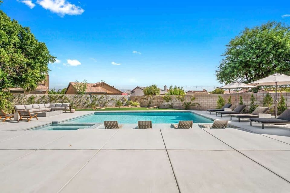 Daytime pool