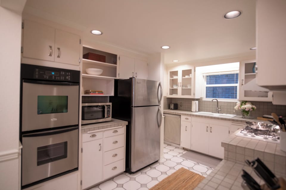 Kitchen with Dual Ovens