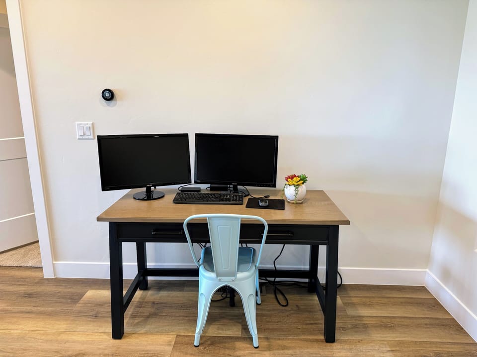 Duo Monitor Work Station w/ Surface adapter