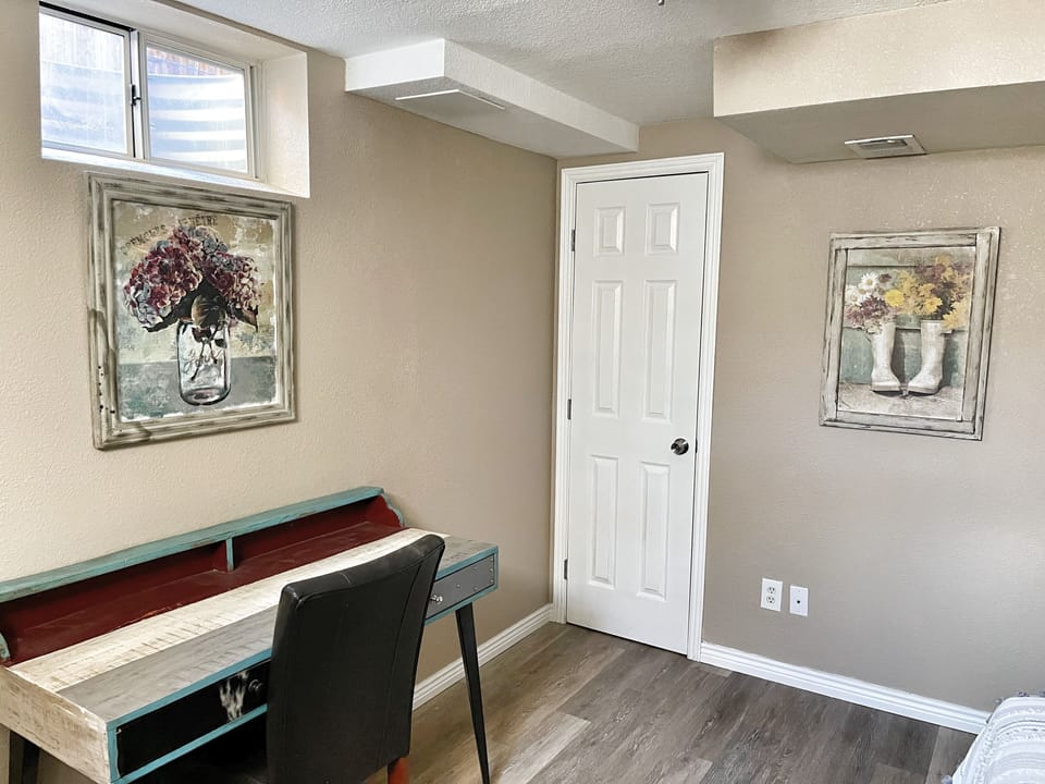 Bedroom 2 with office space