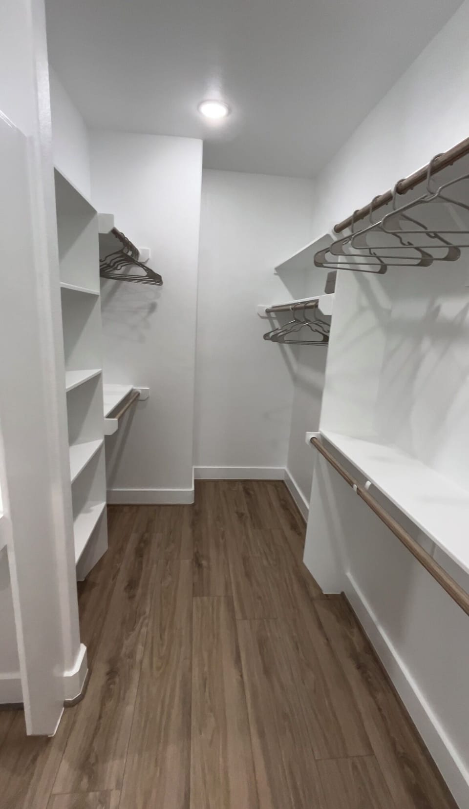 Wardrobe closet