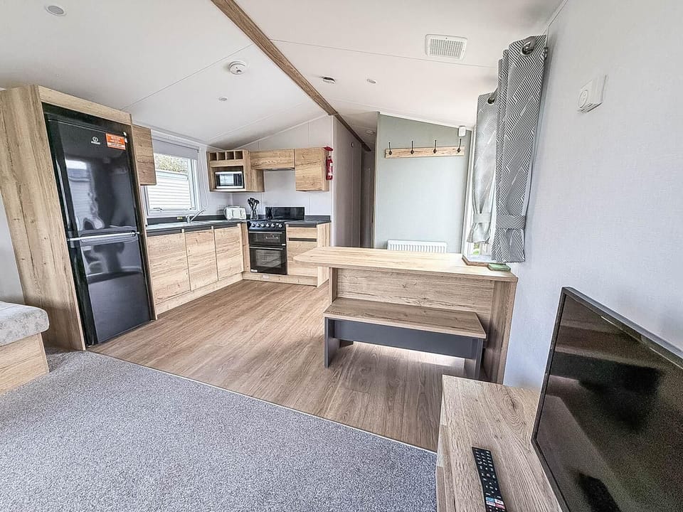 Whether you're playing family games, or snuggling up after a day in Hunstanton Town, this holiday home provides a truly special retreat.