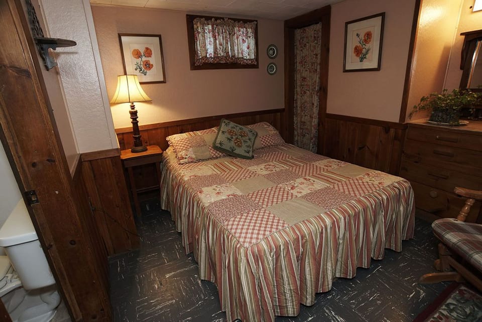 The-Lodge-Bedroom-1