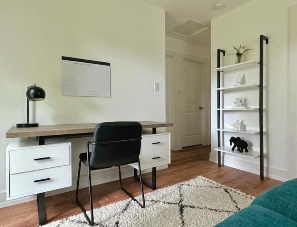 Get into productivity mode in the home office!