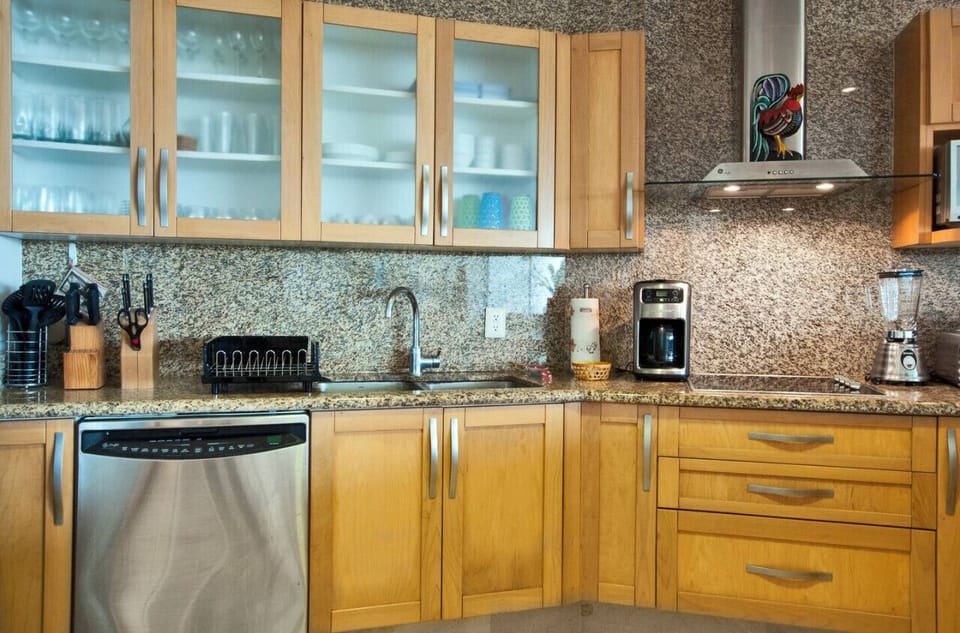 Fully equipped kitchen