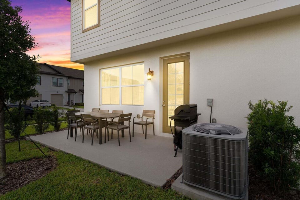 Enjoy an evening outside while you enjoy the breathtaking views.