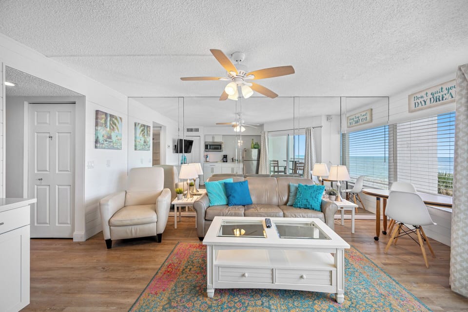Comfy Livingroom furniture with Ceiling Fan