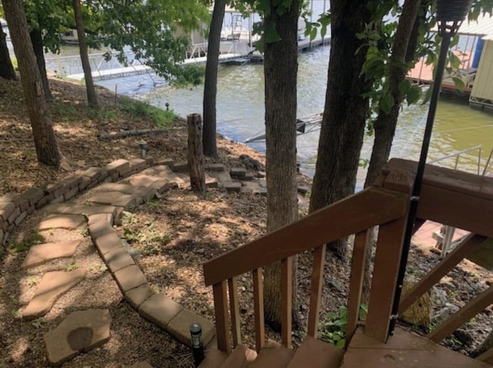 Easy steps to the dock.