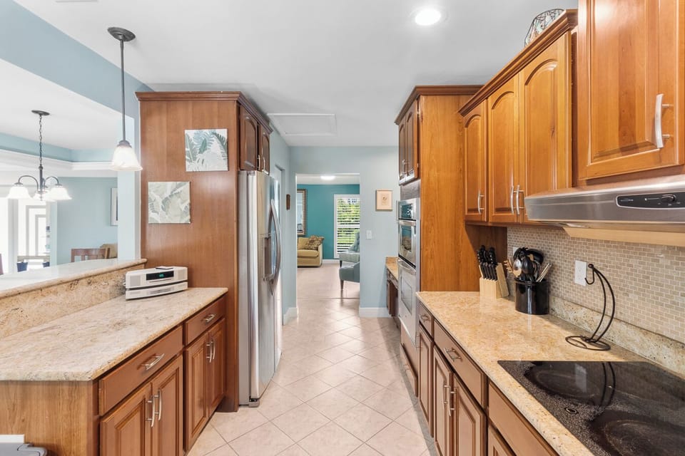 Stocked kitchen 
