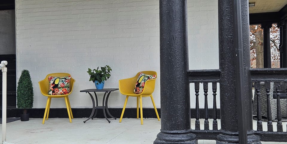 wrap around front porch 