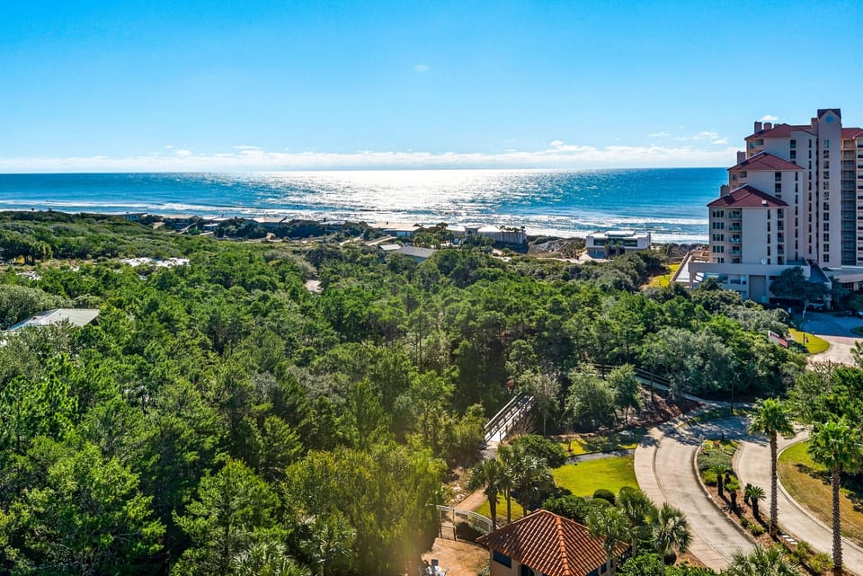 Beach/ocean view