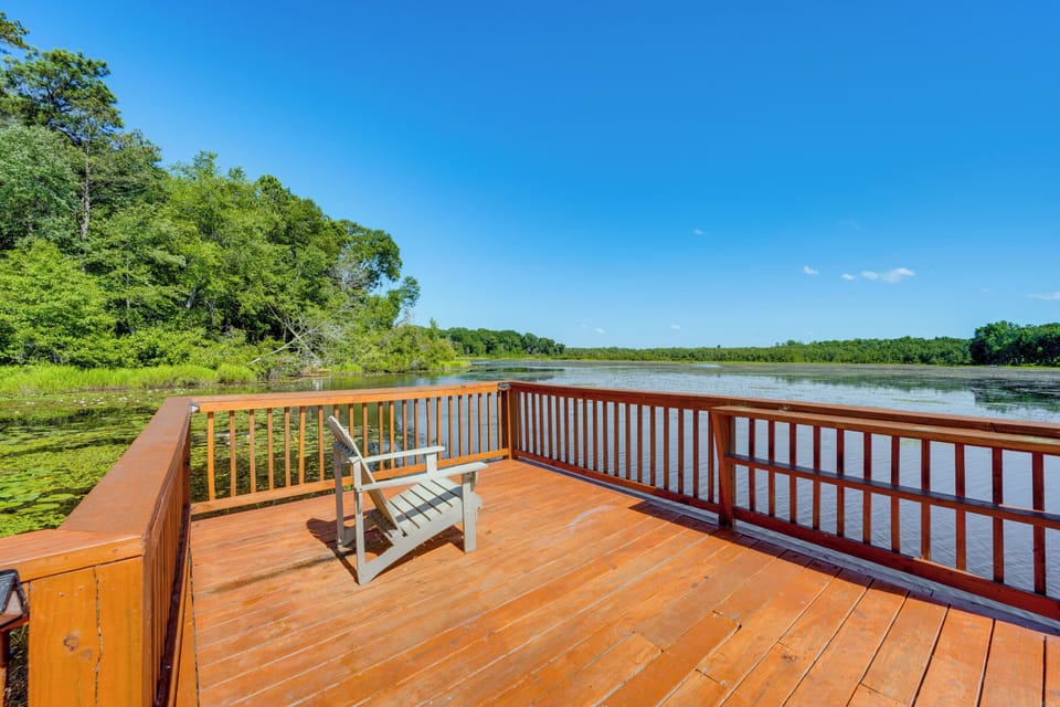 Perry Vacation Rental | 3BR | 2BA | 1,500 Sq Ft | Stairs Required