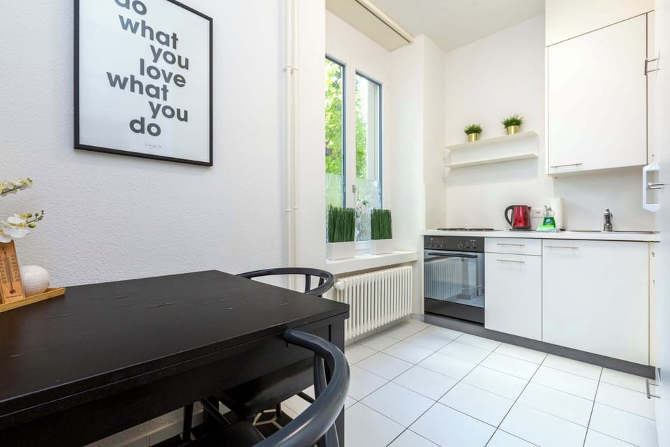 Spacious Kitchen Area