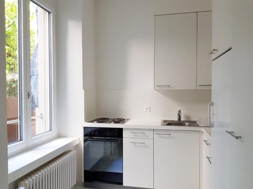 Well equipped Kitchen
Bright and airy
