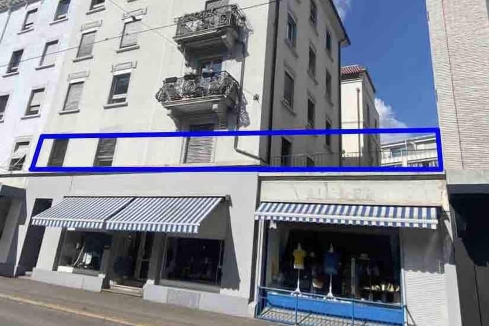 Generous layout with an amazing spacious private terrace which is a rare gem in central Zurich.