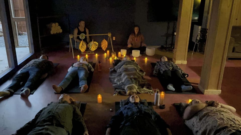 Indoor sound baths can be added to your retreat; this helps people learn how to relax and optimize mindfulness. 