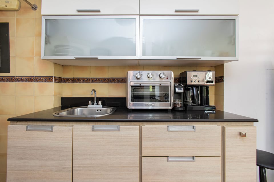 Kitchenette 