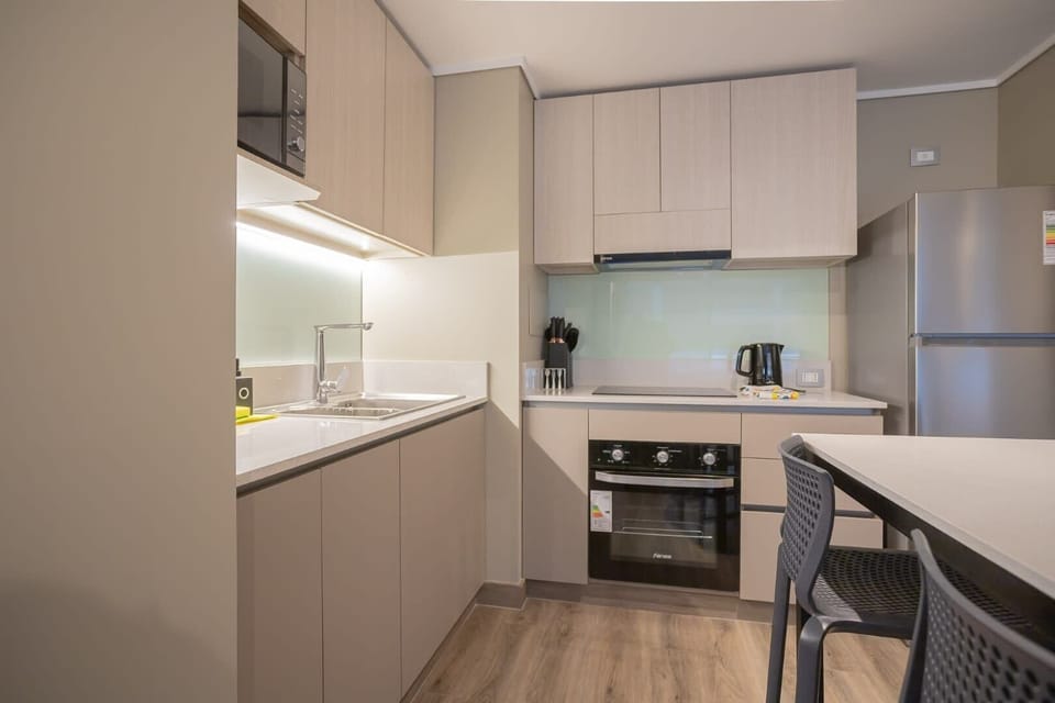Amplia cocina/comedor