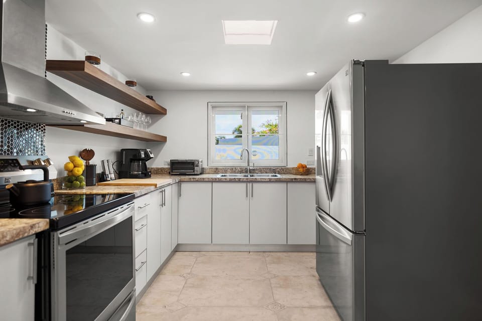 Fully equipped kitchen