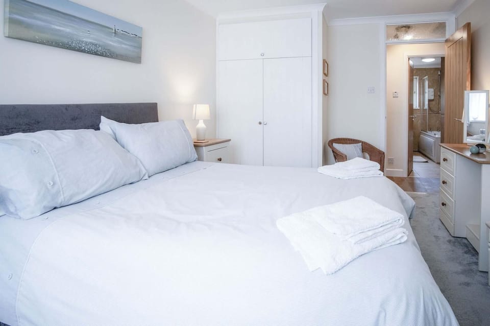 Clover Cottage - 2 Bedroom Cottage - Begelly (21046)