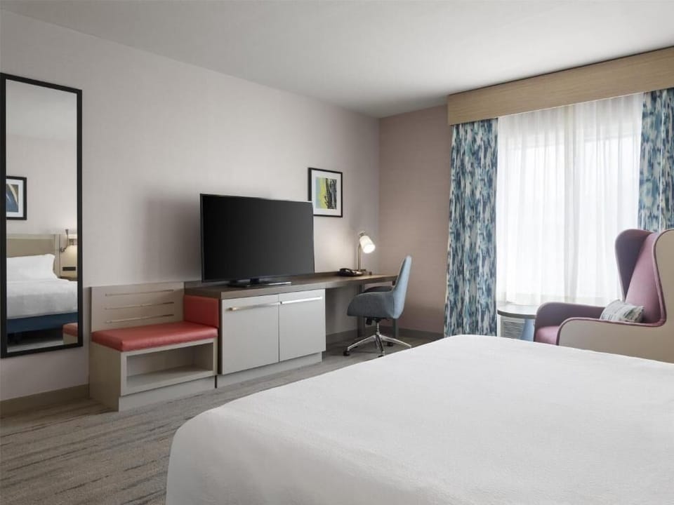 King size bed