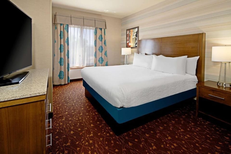 Unit with King size bed