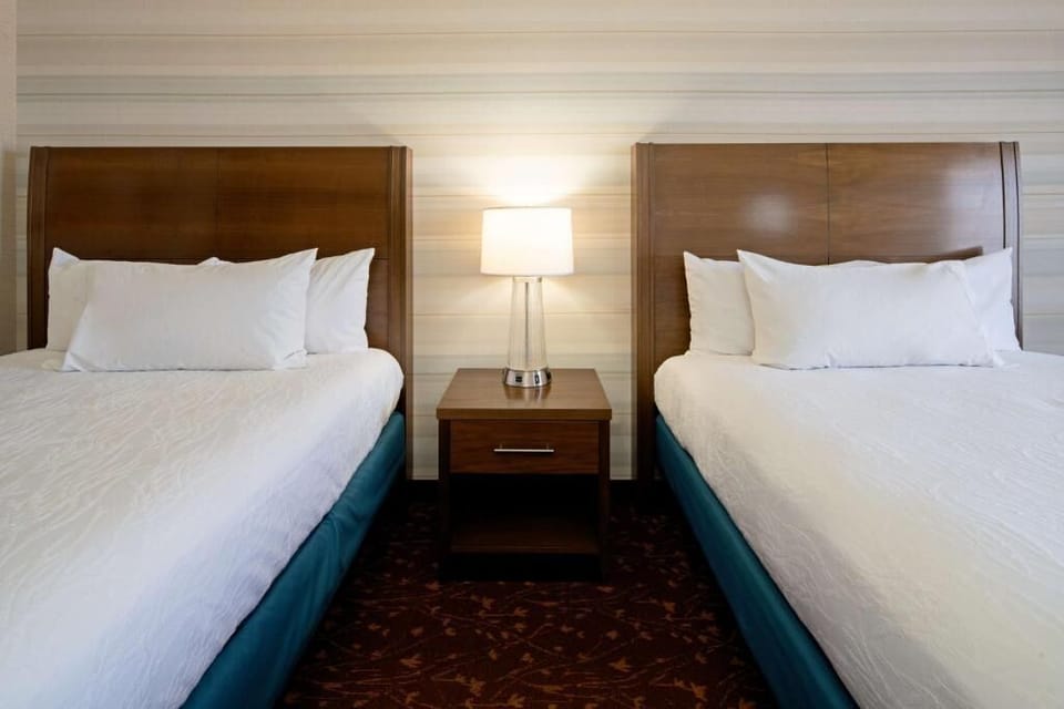 Unit with 2 Queen size beds