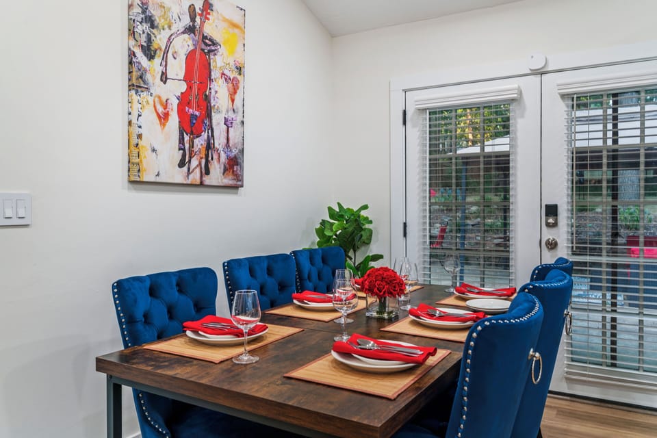 Royalty-like chairs in the dining area for 6