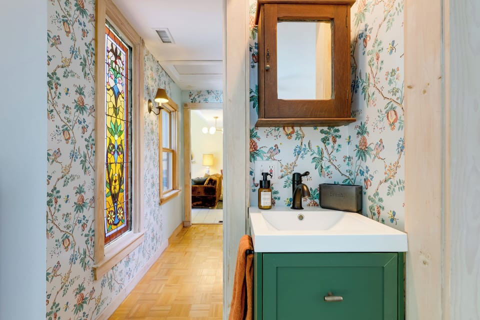 En-Suite Bathroom | Complimentary Toiletries | Robe & Slippers