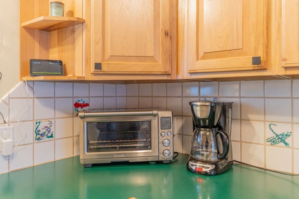 Kitchen Amenities