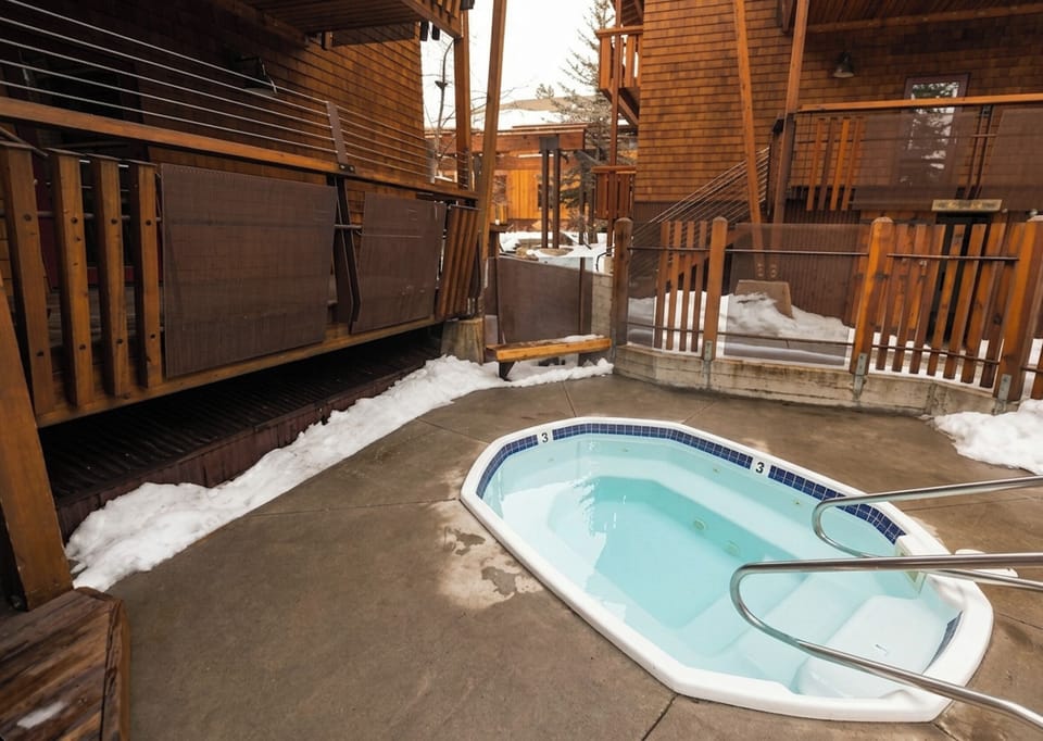 Jacuzzi