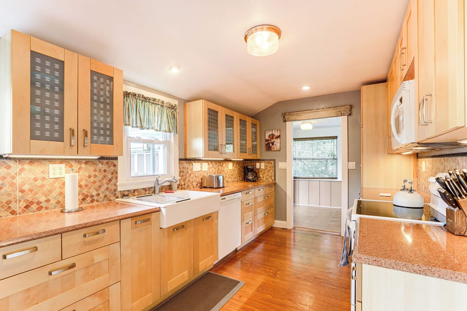 Kitchen | Cooking Basics | Complimentary Spices | Main Floor