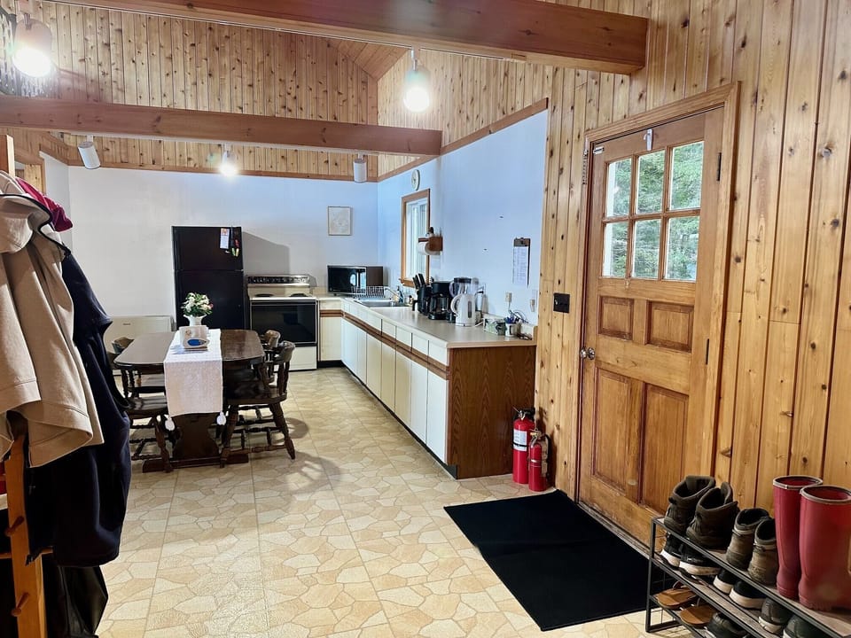Kitchen/dining
